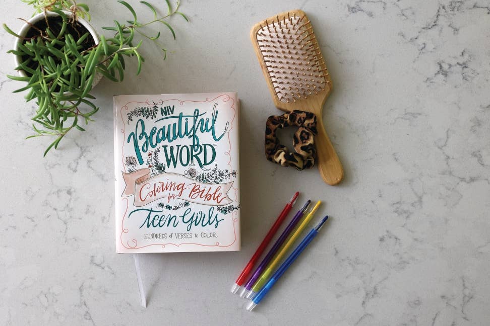 NIV Beautiful Word Coloring Bible for Teen Girls