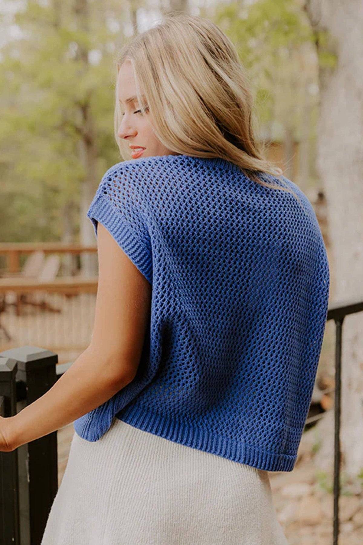 Sky Blue Flag Graphic Short Sleeve Sweater Top: Fiery Red / 100%Acrylic / S