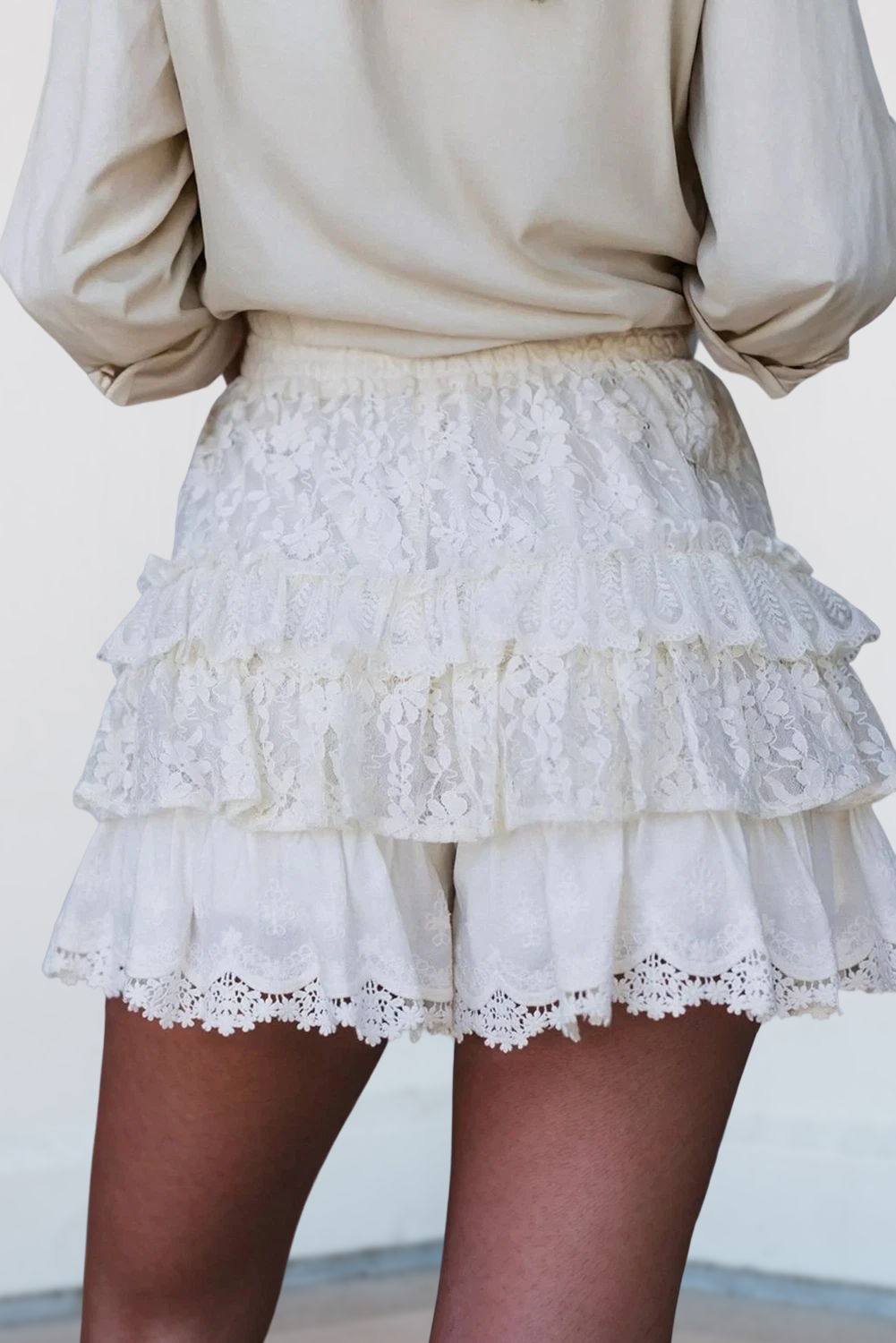 Ruffle Tiered Drawstring Elastic Waist Shorts | S-XL: White / S