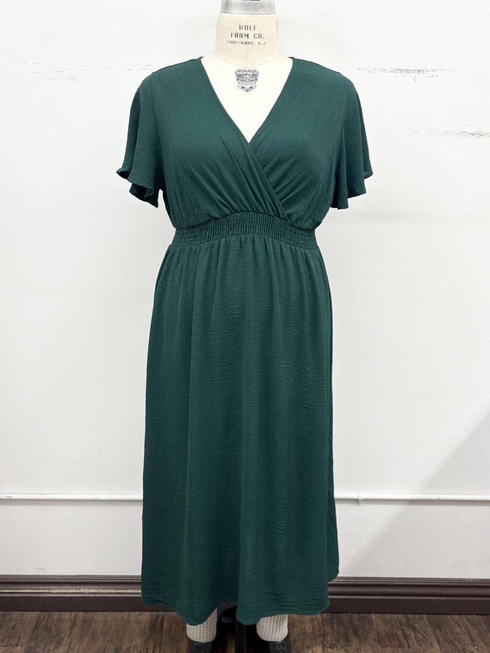 Plus Size Airflow Flutter Sleeve Midi Dress 3