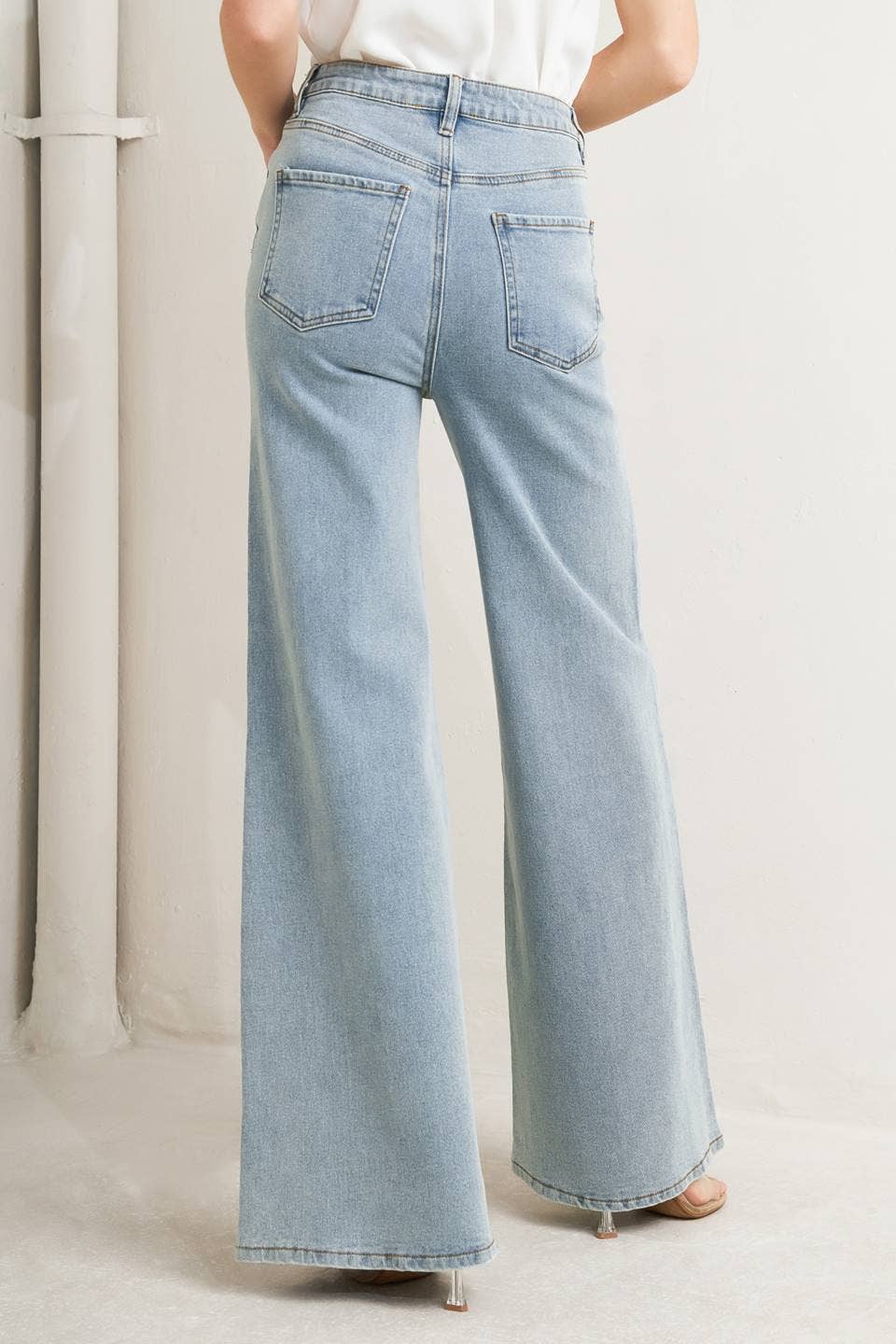 Washed denim Jean