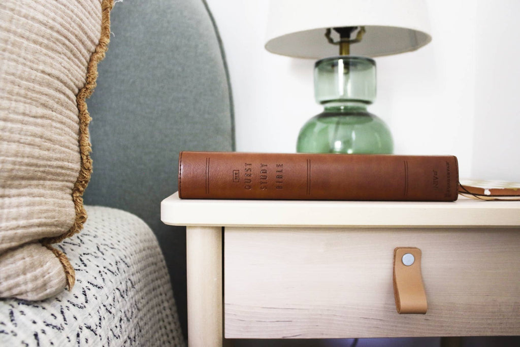 NIV Quest Study Bible, Large Print, Leathersoft Brown