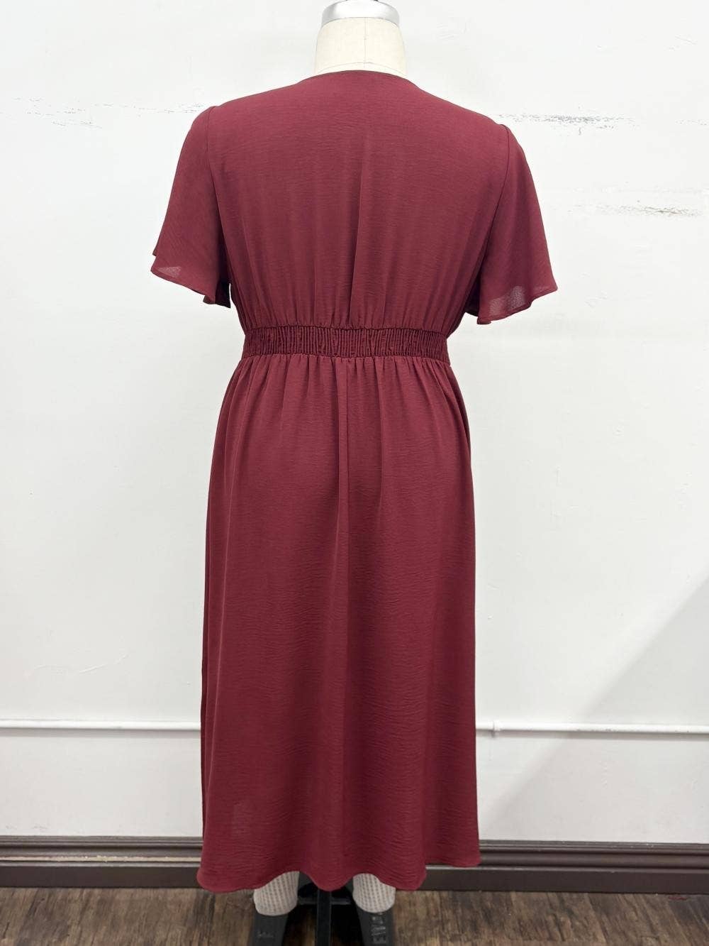Plus Size Airflow Flutter Sleeve Midi Dress 3